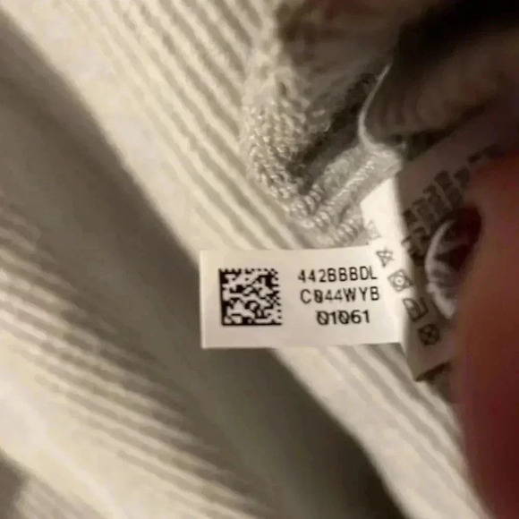 Aerie Women’s Small Ribbed Hoodie - Picture 9 of 9